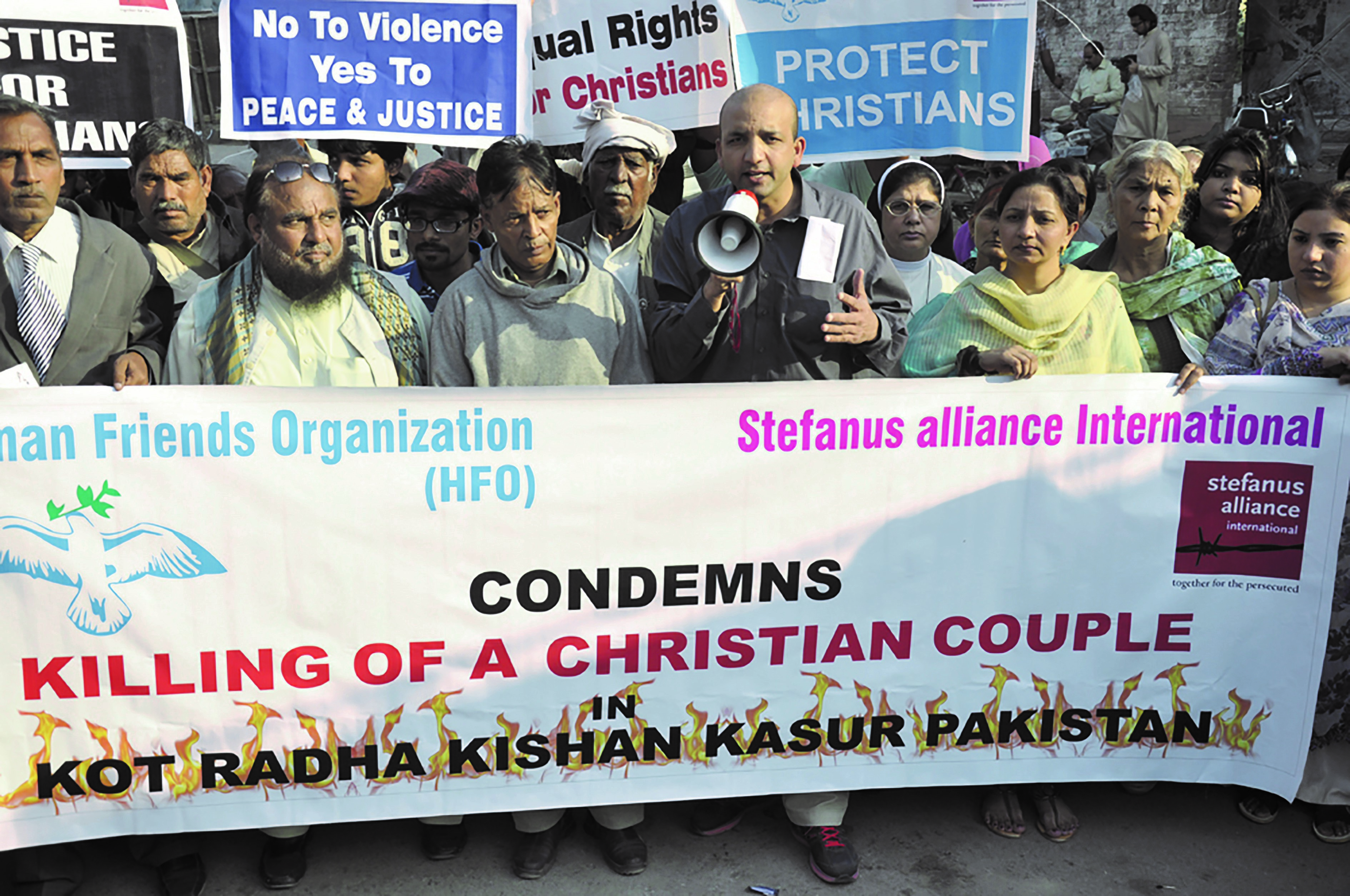 Sajid Christopher Paul og Human Friends Organization under en markering i Pakistan